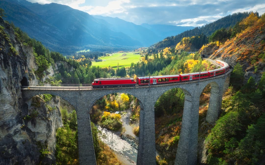 Alps, Lakes & Luxury Cruise Escape