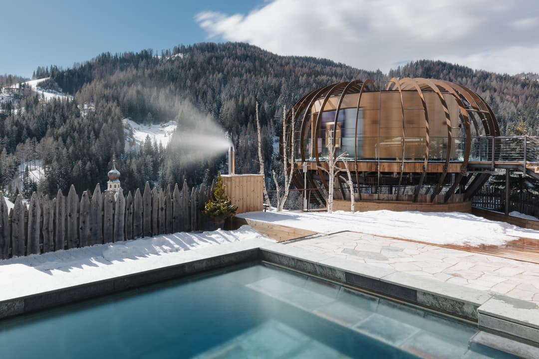 Ski in the Dolomites with luxury stay