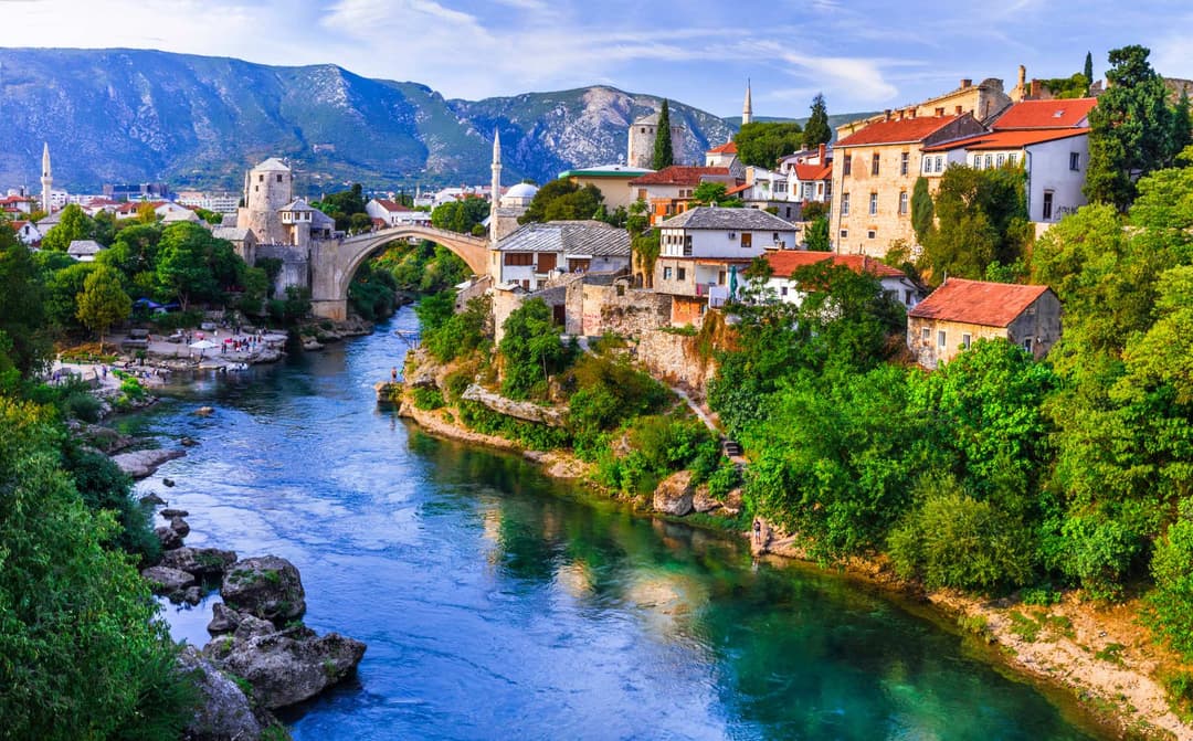 Save up to 15% on worldwide tours